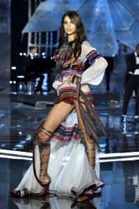 Bruna Lirio Sexy 8--thefappeningblog.com.jpg