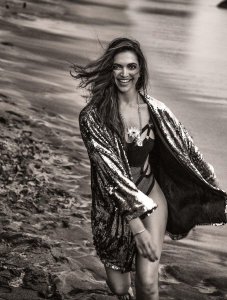 Deepika Padukone Swimsuit 6 thefappeningblog.com.jpg