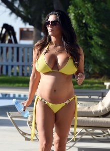 Casey Batchelor 1--thefappeningblog.com.jpg