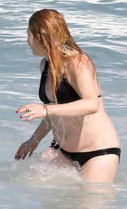 Natasha-Lyonne-Nipple-Slip-3.jpg