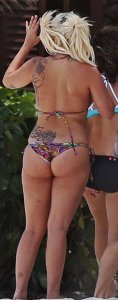 Lady-Gaga-in-Bikini-1.jpg