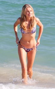 Louisa Warwick 41--thefappeningblog.com.jpg