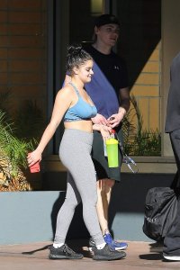 Ariel Winter 7--thefappeningblog.com.jpg
