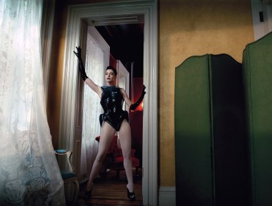 Anne Hathaway vanity fair April 2024 (2).jpg