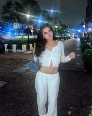 Brighton Sharbino1.jpg