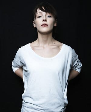 300full-laura-marling.jpg