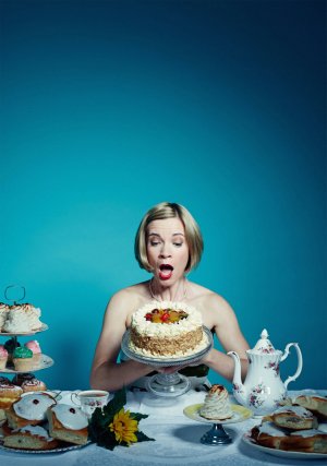187441186_lucy-worsley-cake-bakers-trouble-makers-by-ellis-parrinder-2015-1.jpg