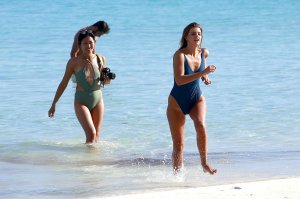 Kristina Mendonca Sexy 16--thefappeningblog.com.jpg