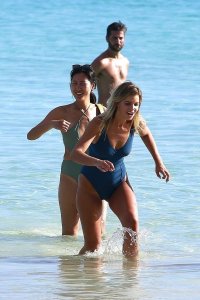 Kristina Mendonca Sexy 27--thefappeningblog.com.jpg