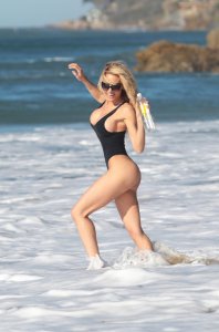 Dalia Elliott 50--thefappeningblog.com.jpg