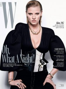 Lara Stone 1 thefappeningblog.com.jpg