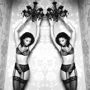 Kayleigh Morris 8-thefappeningblog.com.jpg