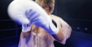 Love Advent 2017 27-thefappeningblog.com.jpg