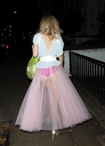 Suki Waterhouse Braless 10-thefappeningblog.com.jpg