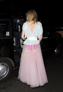 Suki Waterhouse Braless 25-thefappeningblog.com.jpg