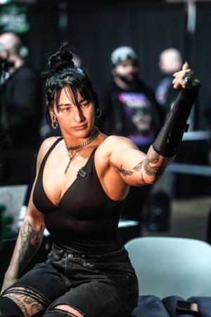 1000098643.jpg 1000098643.jpg