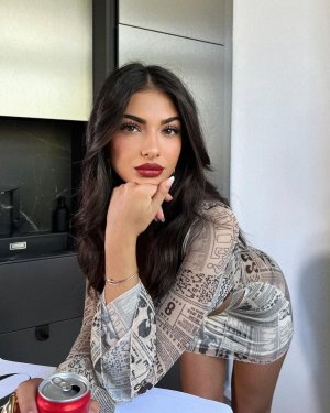 740full-elisa-maino (1).jpg