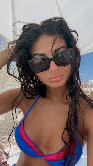 740full-elisa-maino (5).jpg