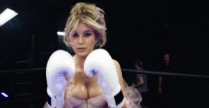 Love Advent 2017 - Day 1 21-thefappeningblog.com.jpg