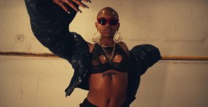 Love Advent 2017 - Day 1 11-thefappeningblog.com.jpg