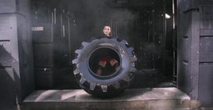 Love Advent 2017 - Day 1 2-thefappeningblog.com.jpg