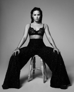 Demi Lovato 3 thefappeningblog.com.jpg