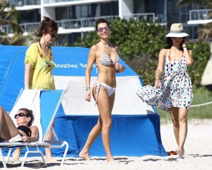 Julia Pereira 13 thefappeningblog.com.jpg