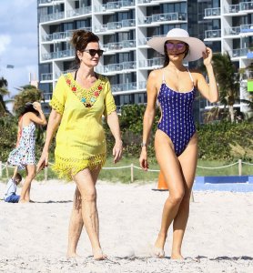 Julia Pereira 30 thefappeningblog.com.jpg