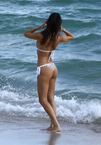 Julia Pereira 44 thefappeningblog.com.jpg