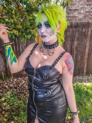 abadon GKbSP7dWoAAPd74.jpg