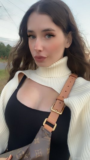 LaurelJeune pic (217).jpg