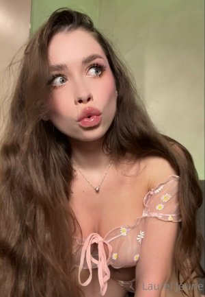 LaurelJeune pic (390).jpg