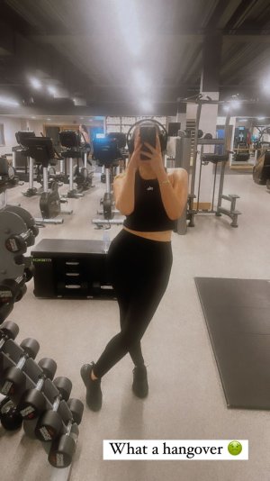 imogen_thomas's instagram 2024-4-1-10.50.32 story.jpg