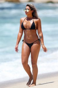 Noni Janur 25 thefappeningblog.com.jpg