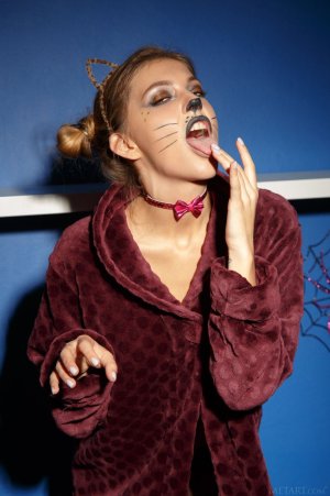 0010-01 thefappeningblog.com.jpg