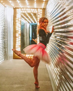 lindseystirling1.jpg