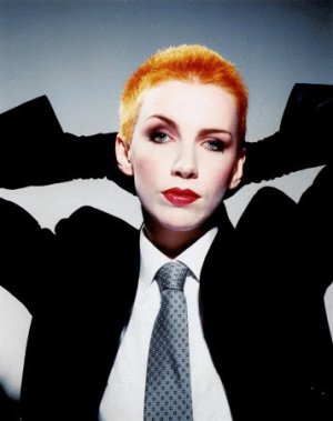 620_4annie_lennox.jpg