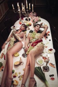 Vogue Italia December 2017 4 thefappeningblog.com.jpg