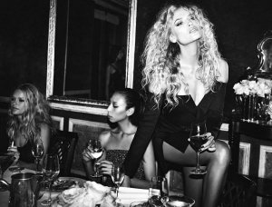 Vogue Italia December 2017 30 thefappeningblog.com.jpg