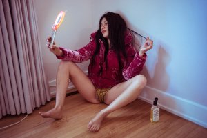 Alia Shawkat Sexy 1 thefappeningblog.com.jpg