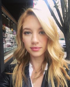 Yael Grobglas Sexy 13 thefappeningblog.com.jpg