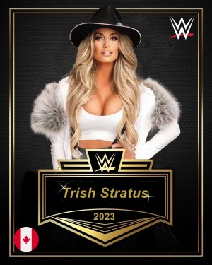 001 Trish Stratus.jpg