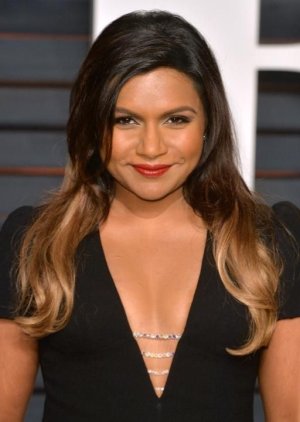 65-hot-pictures-of-mindy-kaling-which-are-sexy-as-hell-best-of-comic-books-49.jpg