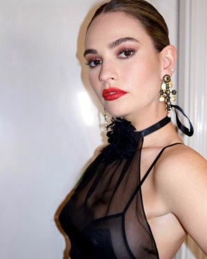 Lily James (3).jpg