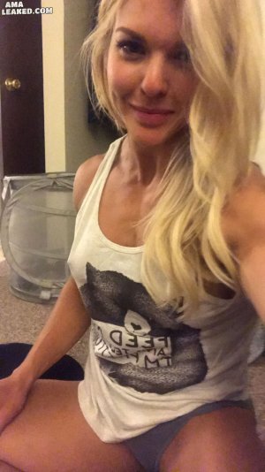 amaleaked.com-Brooke Ence-11.jpg