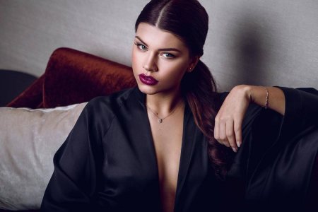 Karolina Chomistekova (2).jpg