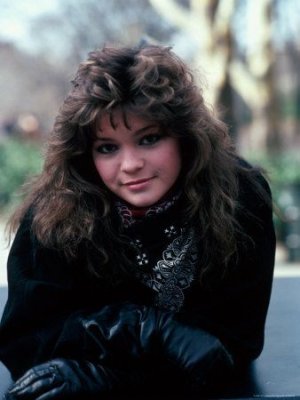Valerie Bertinelli (17).jpg