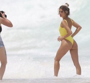 Belle Lucia Sexy 74 thefappeningblog.com.jpg