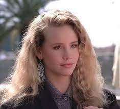 Amanda Peterson.jpg