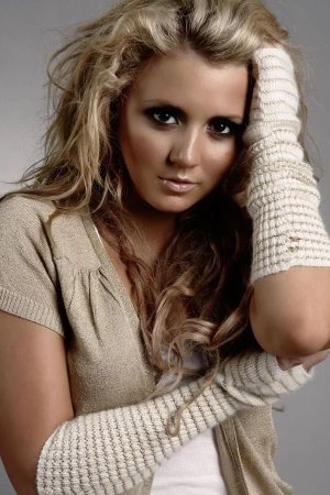 Nikki Webster (17).jpg